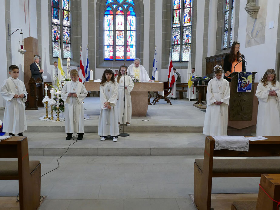 Feier der 1. Heiligen Kommunion in Sankt Crescentius (Foto: Karl-Franz Thiede)